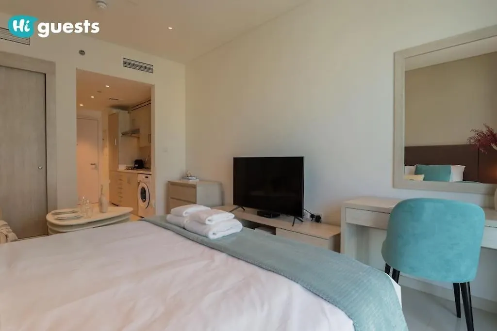 Higuests - Palm Jumeirah Studio With Roof Top Infinity Pool Dubai United Arab Emirates